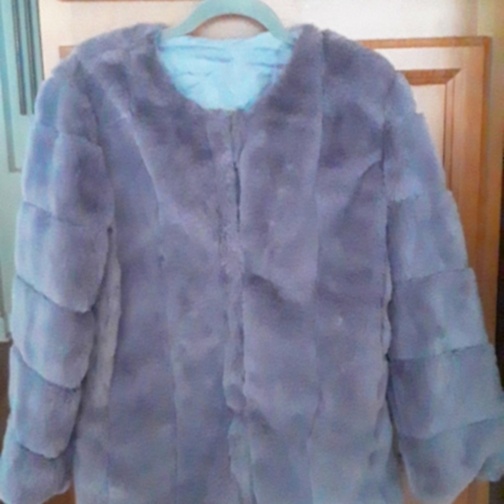 TODAY On SALE.   NWOT Faux Fur Jacket size medium.